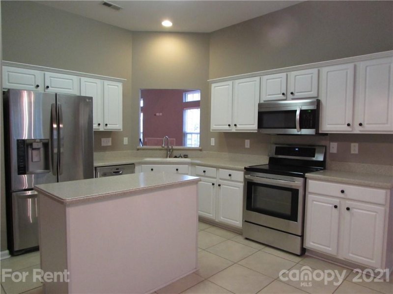 Property image 5 at 112 Spring Grove Drive, Mooresville, NC 28117