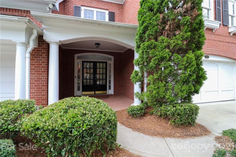 Property image 3 at 3137 Ethereal Lane, Charlotte, NC 28226
