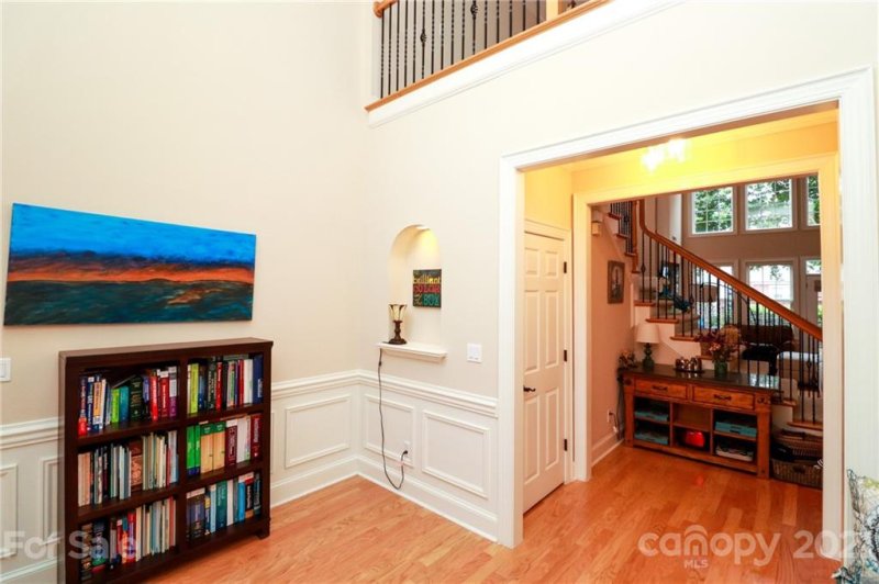 Property image 5 at 3137 Ethereal Lane, Charlotte, NC 28226