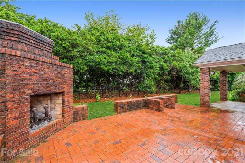 Property image 4 at 695 Highland Ridge Road, Mooresville, NC 28115