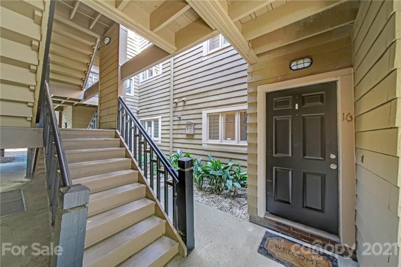 Property image 2 at 1109 E Morehead Street, Charlotte, NC 28204