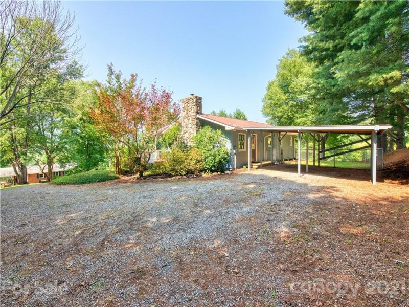 Property image 3 at 130 Rolling Acres Drive, Canton, NC 28716