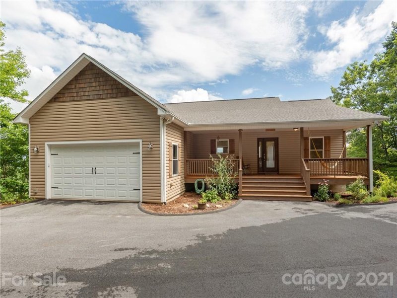 Property image 5 at 151 Old Still Road, Hendersonville, NC 28739