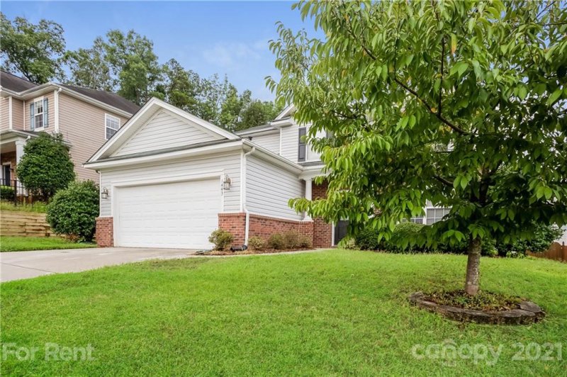 Property image 3 at 1443 Southern Sugar Drive, Charlotte, NC 28262