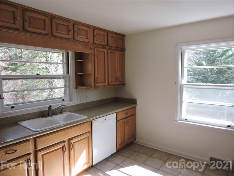 Property image 2 at 35 Griffing Boulevard, Asheville, NC 28804