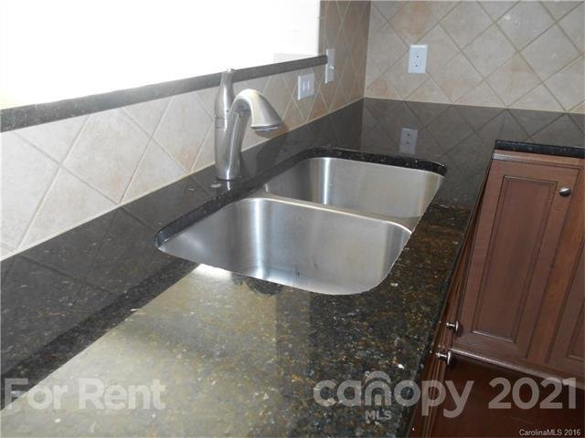 Property image 4 at 17909 Campbell Hall Court, Charlotte, NC 28277