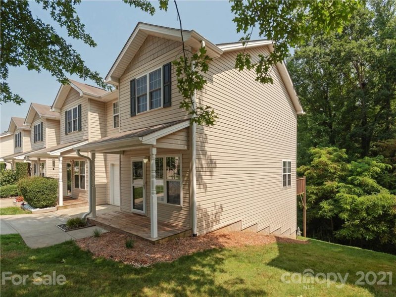 Property image 2 at 117 Alpine Ridge Drive, Asheville, NC 28803