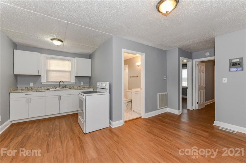 Property image 5 at 112 Sylvania Avenue, Charlotte, NC 28206