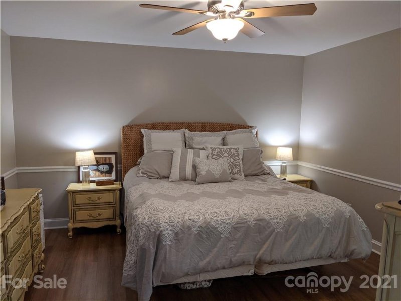 Property image 4 at 4160 Charlotte Highway, Lake Wylie, SC 29710