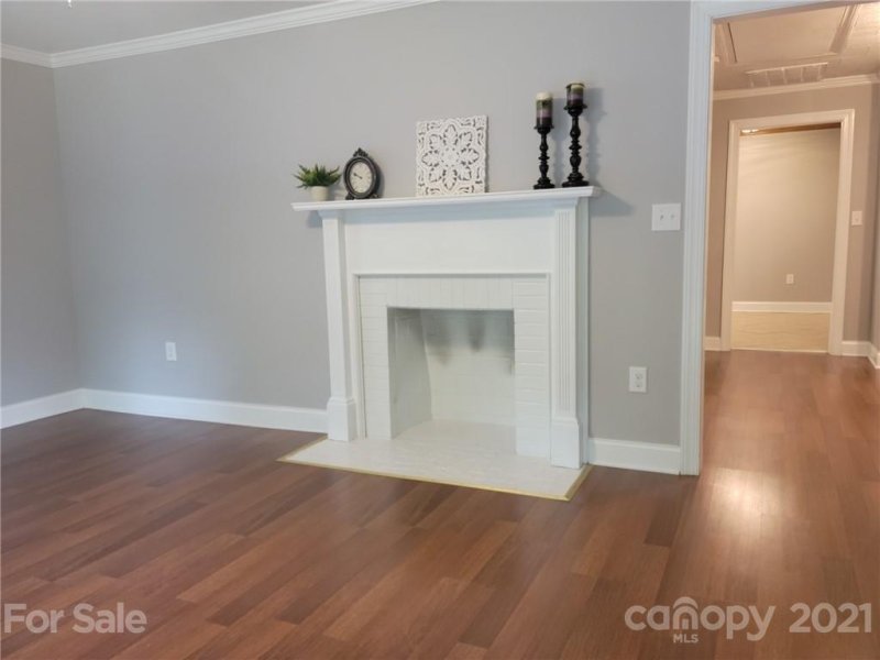 Property image 4 at 2112 Garland Avenue, Gastonia, NC 28052