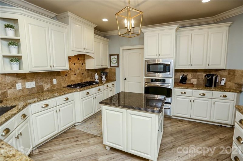 Property image 5 at 6246 Fox Chase Drive, Davidson, NC 28036