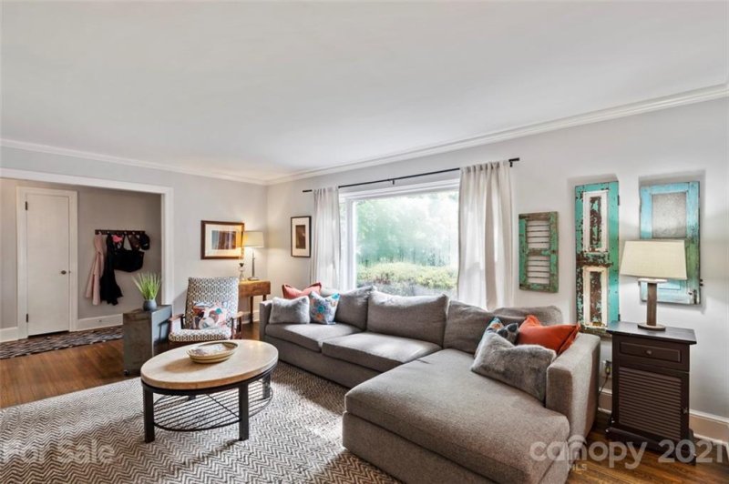 Property image 4 at 1445 Medford Drive, Charlotte, NC 28205