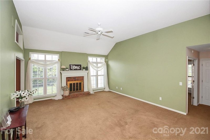 Property image 2 at 670 Highland Ridge Road, Mooresville, NC 28115