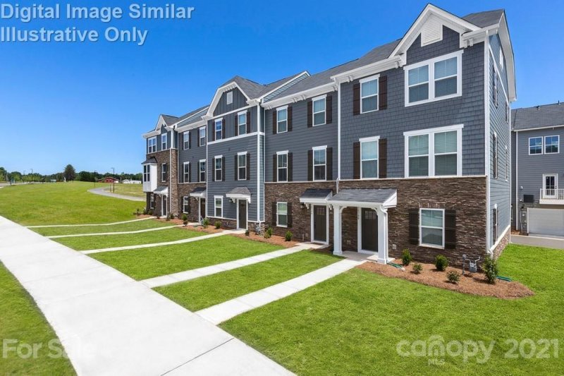 Property image 5 at 1307 Ashbury Street, Charlotte, NC 28216