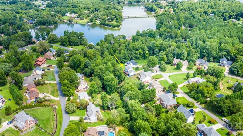 Property image 4 at 5695 Gold Creek Bay None, Hickory, NC 28601