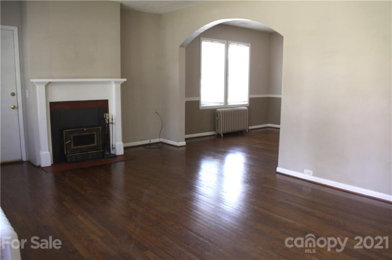 Property image 2 at 72 Maney Avenue, Asheville, NC 28804