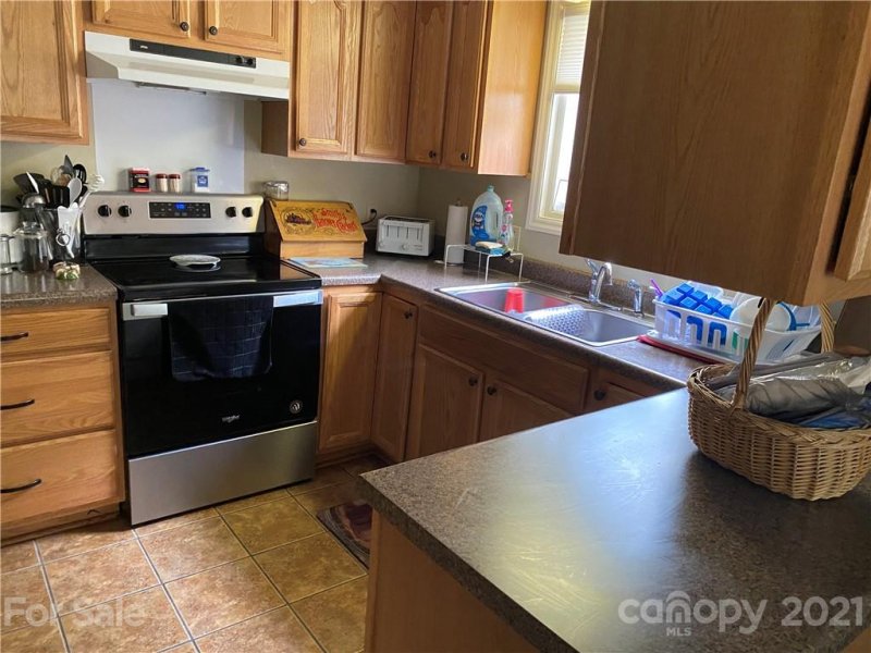 Property image 4 at 114 Exeter Court, Hendersonville, NC 28791