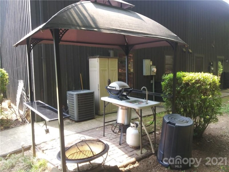 Property image 2 at 7891 Kinglet Road, Connelly Springs, NC 28612