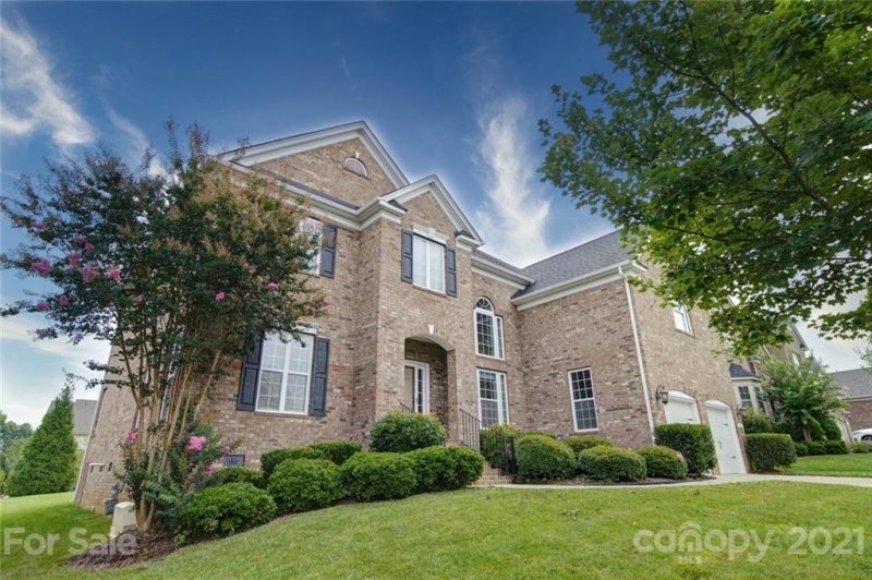 Property image 2 at 521 Chase Prairie Lane, Waxhaw, NC 28173