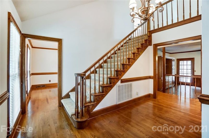 Property image 3 at 10623 Quail Acres Road, Charlotte, NC 28277