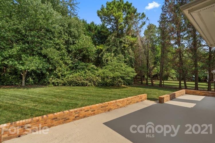 Property image 5 at 8417 Brownes Pond Lane, Charlotte, NC 28277
