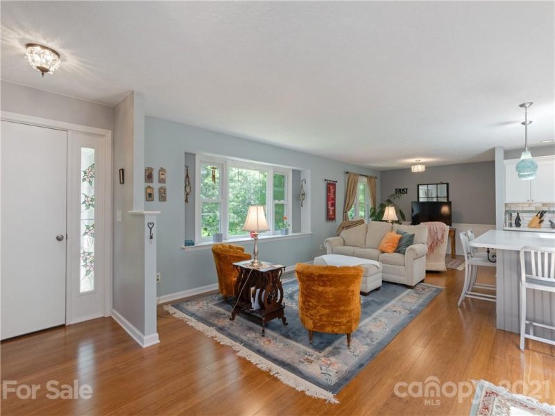 Property image 2 at 194 Long John Drive, Hendersonville, NC 28791