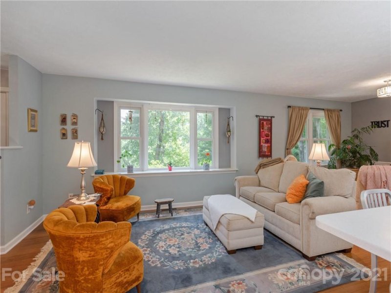 Property image 3 at 194 Long John Drive, Hendersonville, NC 28791