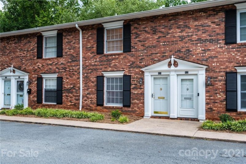 Property image 2 at 824 6th Street, Hickory, NC 28601