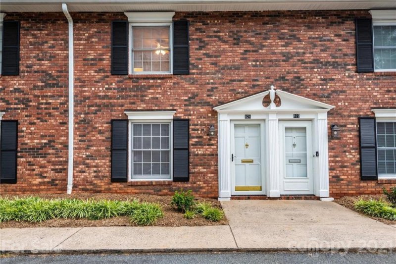 Property image 3 at 824 6th Street, Hickory, NC 28601