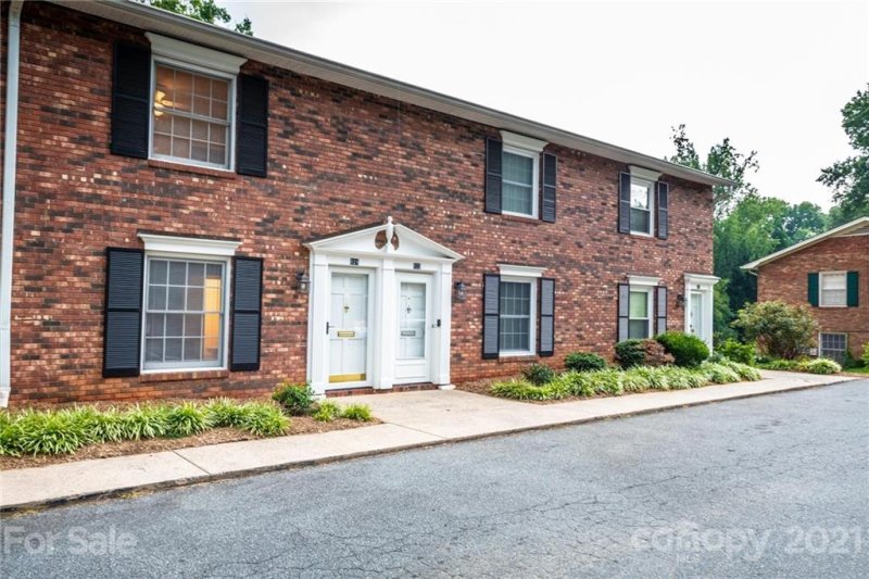 Property image 4 at 824 6th Street, Hickory, NC 28601