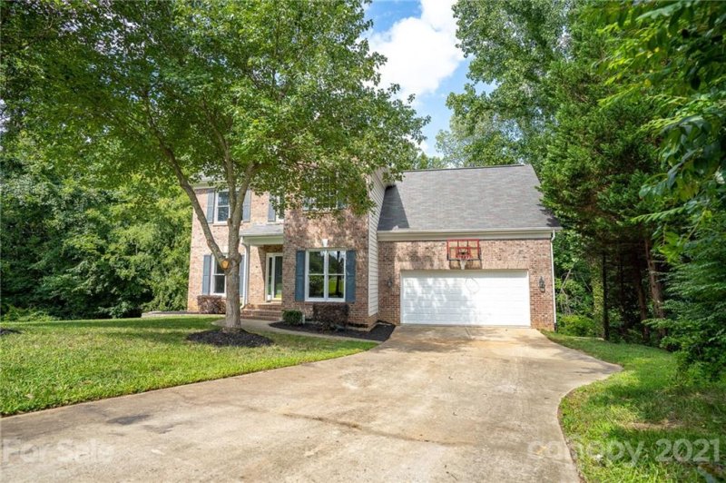 Property image 3 at 813 Trailing Rock Drive, Charlotte, NC 28214