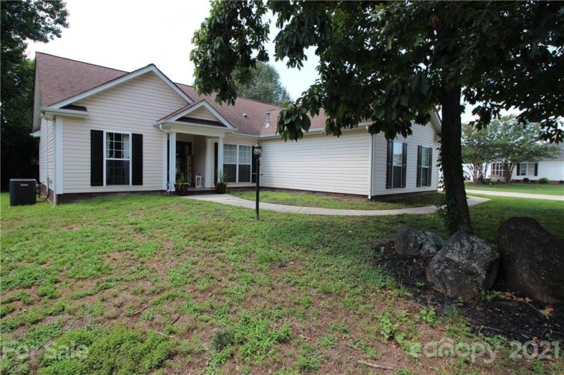 Property image 4 at 3634 Cedar Springs Drive, Concord, NC 28027