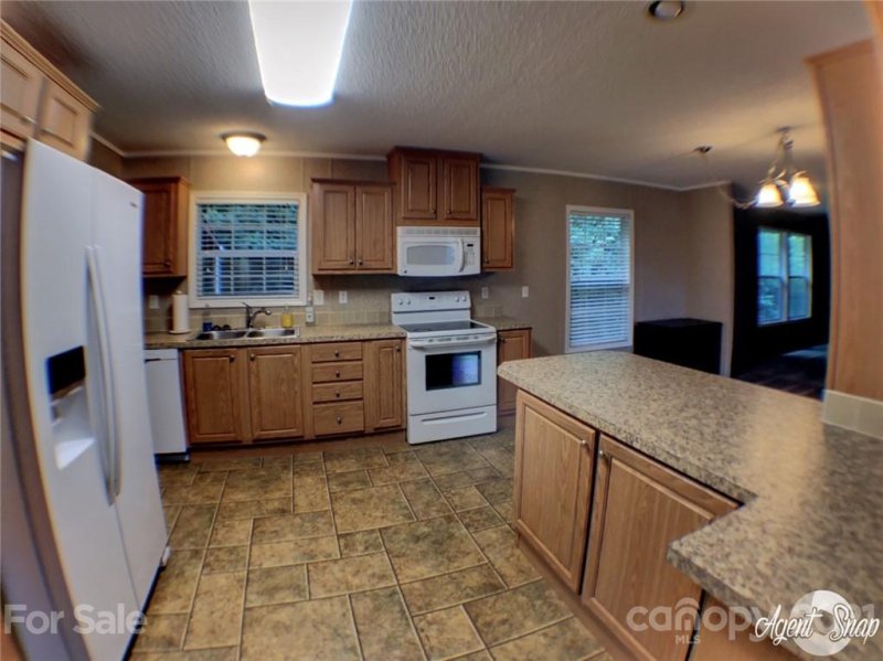 Property image 4 at 141 Oak Creek Road, Statesville, NC 28625