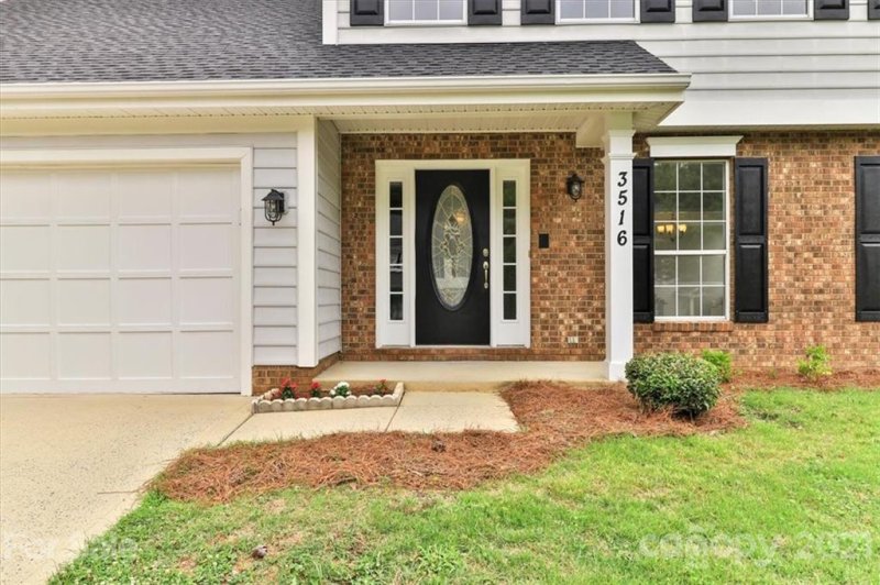 Property image 2 at 3516 Mallard Cove Court, Charlotte, NC 28269