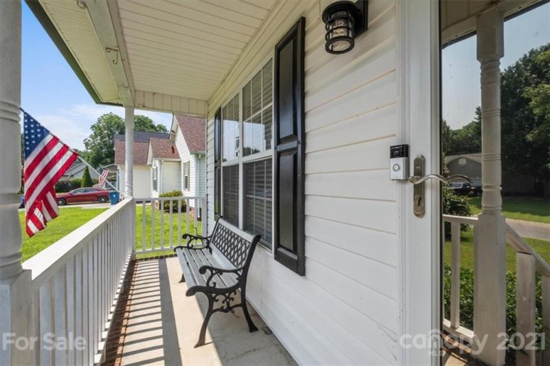 Property image 3 at 828 Saint Andrews Place, Concord, NC 28025