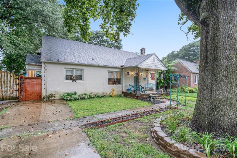 Property image 3 at 309 Oakdale Street, Gastonia, NC 28054