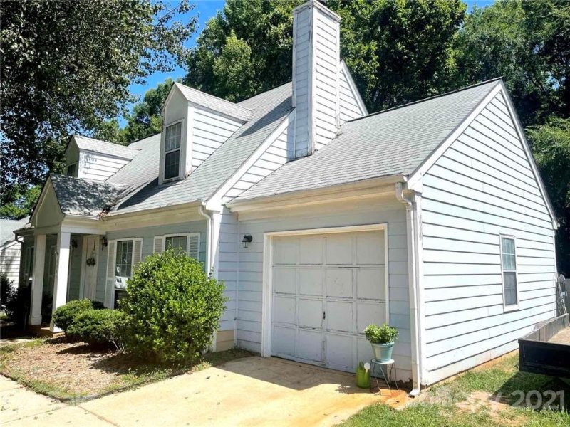 Property image 4 at 8345 Houndstooth Drive, Charlotte, NC 28227