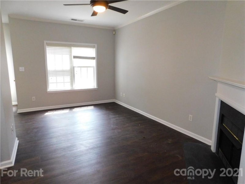 Property image 2 at 2035 Lennox Square Road, Charlotte, NC 28210