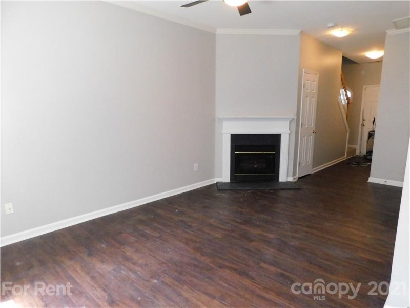 Property image 4 at 2035 Lennox Square Road, Charlotte, NC 28210