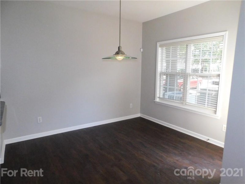 Property image 5 at 2035 Lennox Square Road, Charlotte, NC 28210