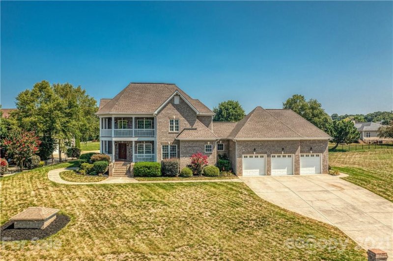 Property image 2 at 185 Hickory Hill Road, Mooresville, NC 28117