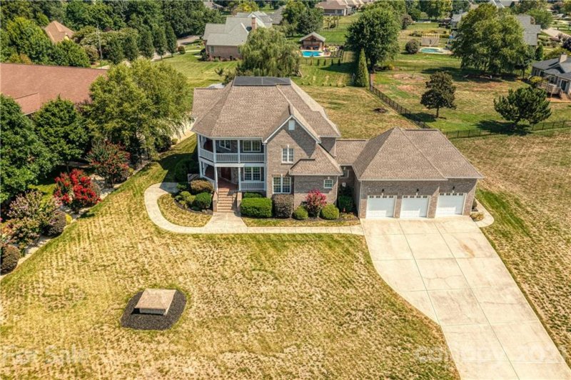 Property image 3 at 185 Hickory Hill Road, Mooresville, NC 28117