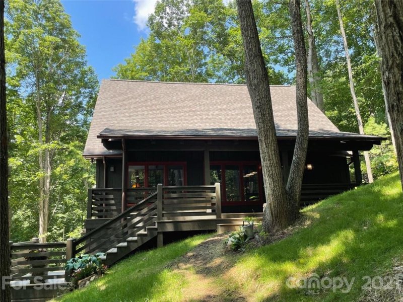 Property image 3 at 25 Blue Briar Road, Asheville, NC 28804