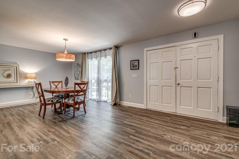 Property image 3 at 4602 Hood Drive, Charlotte, NC 28213