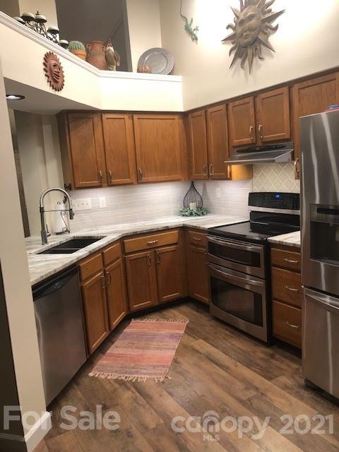 Property image 4 at 3715 Craigholm Court, Charlotte, NC 28262