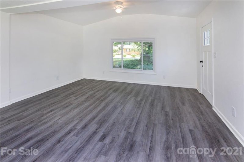 Property image 4 at 420 Donna Avenue, Gastonia, NC 28052