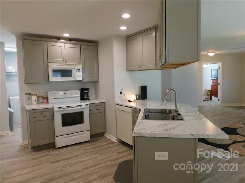 Property image 3 at 105 Tanager Drive, York, SC 29745
