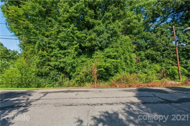 Property image 3 at 3616 Westerwood Drive, Charlotte, NC 28214