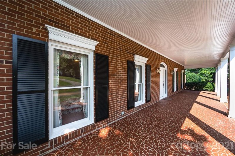 Property image 3 at 3752 Larkston Drive, Charlotte, NC 28226