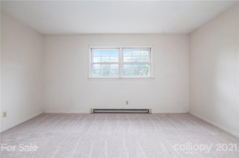 Property image 4 at 102 Fairway Drive, Belmont, NC 28012